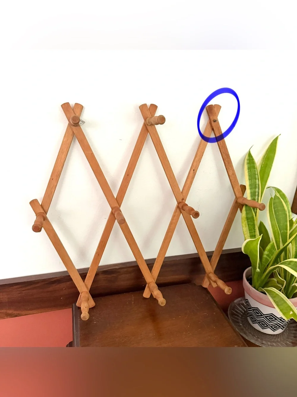 Vintage Accordion Rack Expanding Wooden Wall Hanger MCM Entryway Organizer 70s